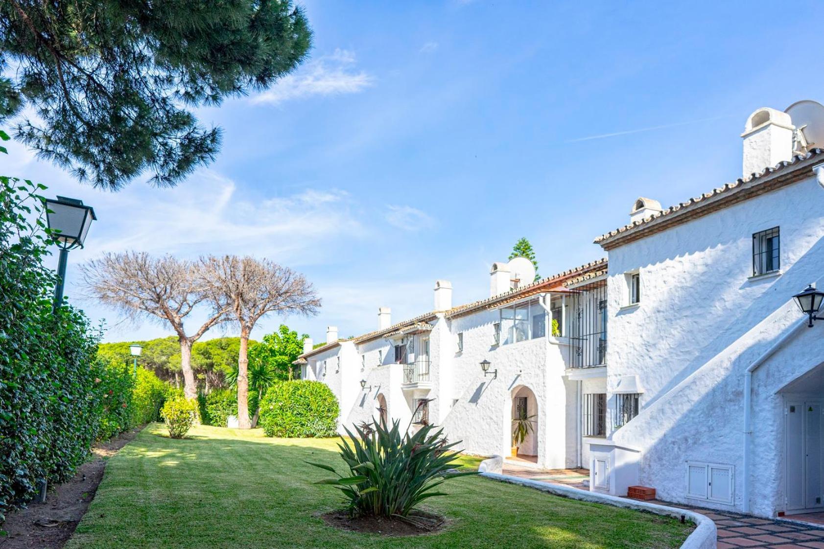 Tarifa Especial, Sin Aglomeraciones En Piscina Y Playa, Cerca De Puerto Banus Эстепона Экстерьер фото